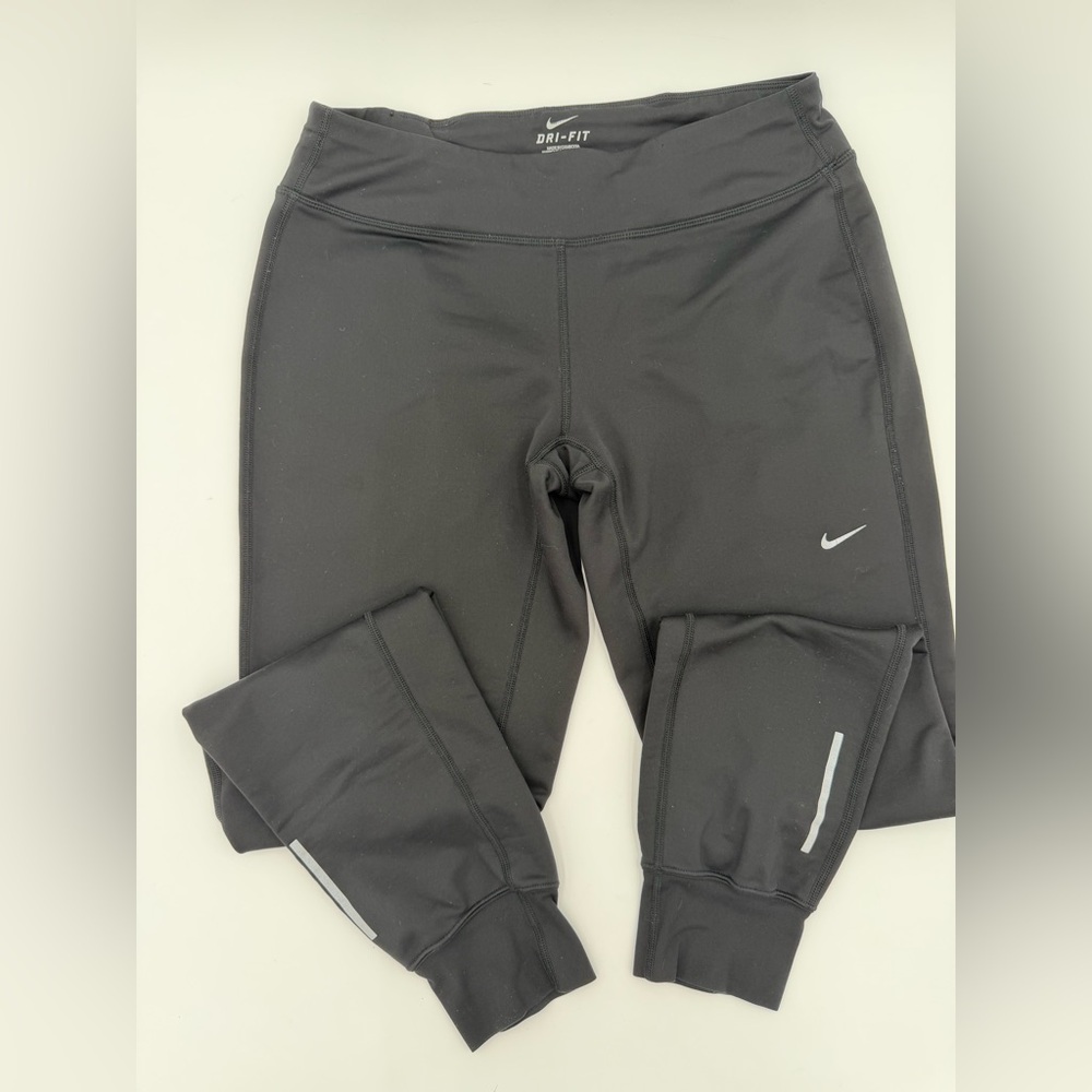 Nike Black Thermal Women’s Dri-Fit Running Tights